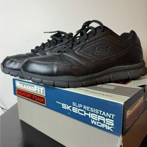 Skechers Men's Black Slip Resistant Shoes workboots size 8.5